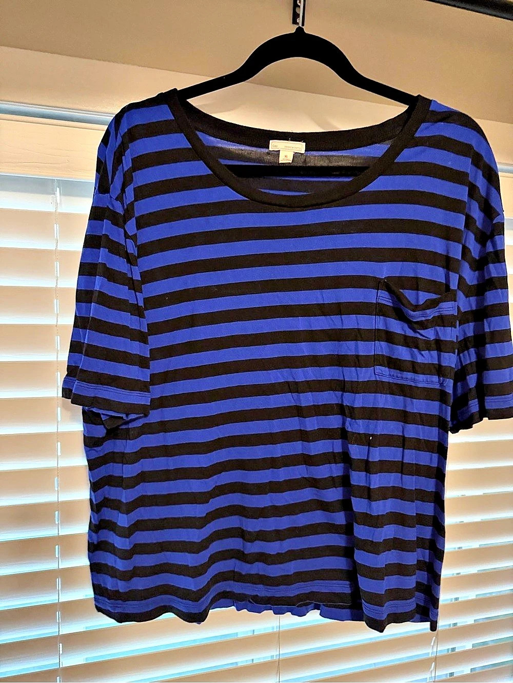 Gap Striped Short Sleeve Top in Blue & Black Size XL